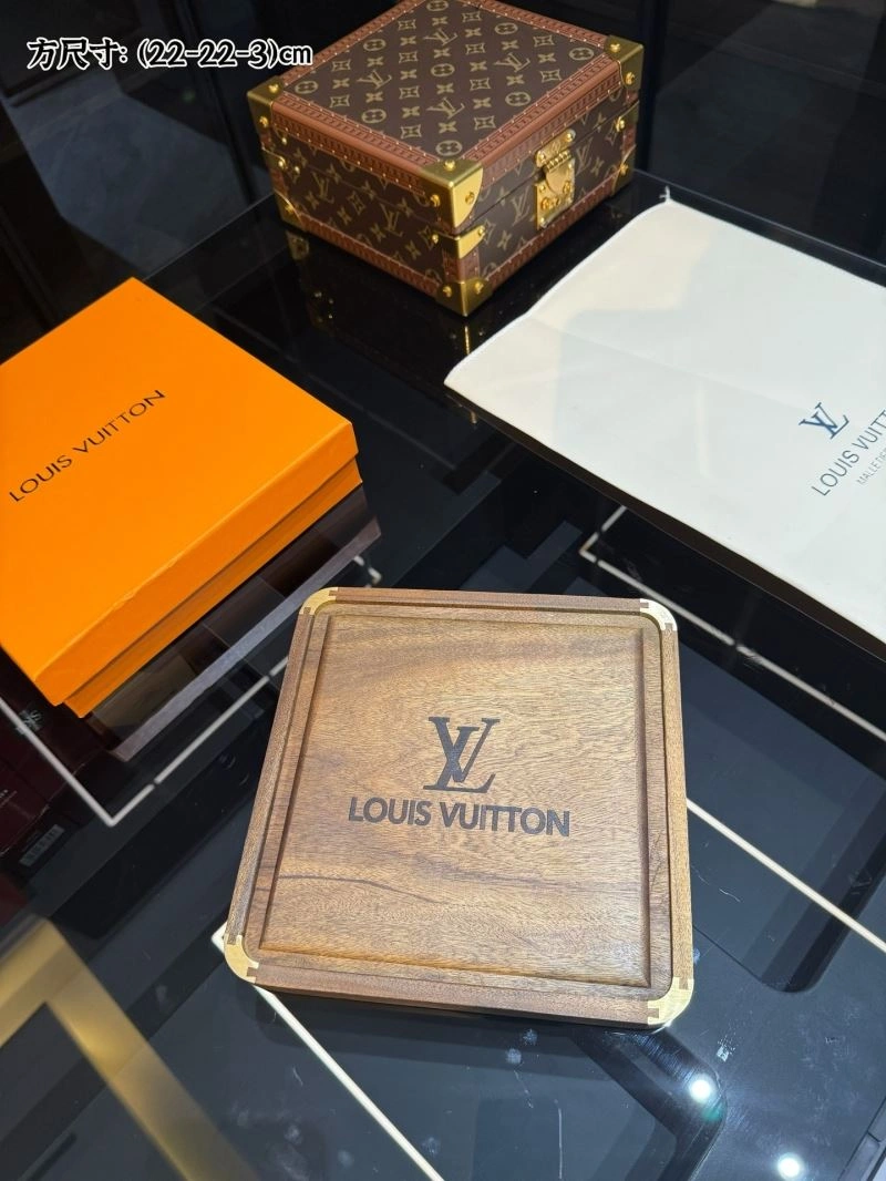 Louis Vuitton Trays EyeCatching 274773