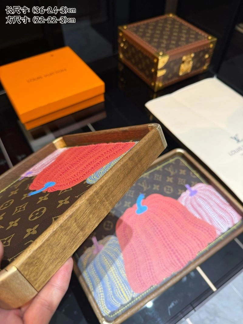 Louis Vuitton Trays MoistureWicking 274772
