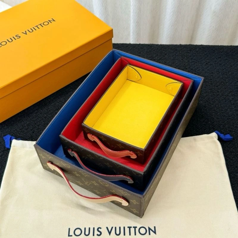 Louis Vuitton Trays Lightweight 274749