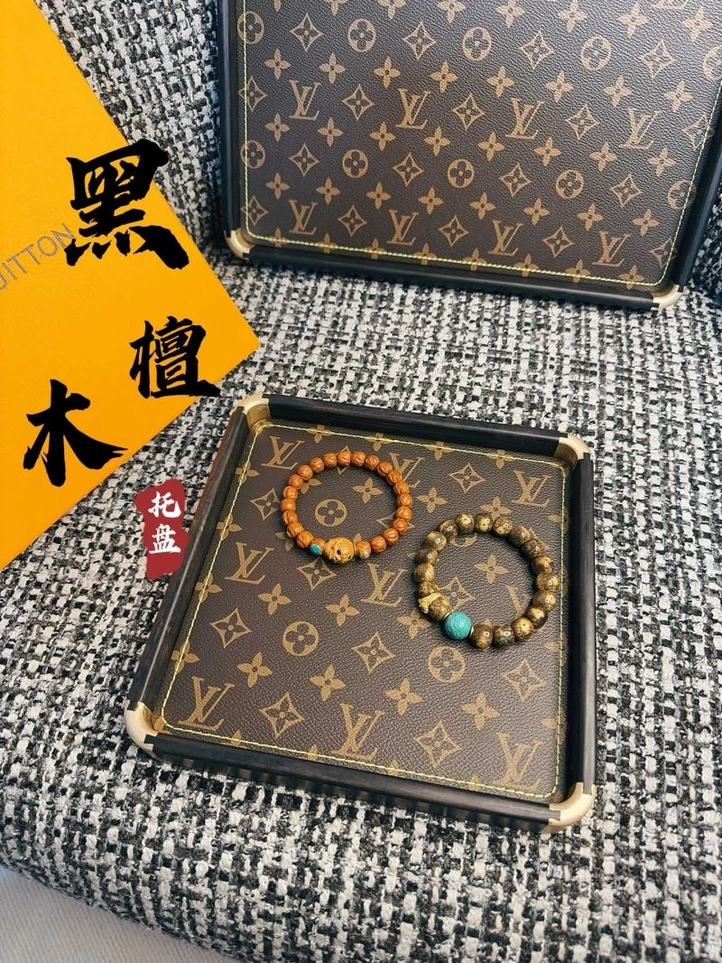 Louis Vuitton Trays Snug 274750