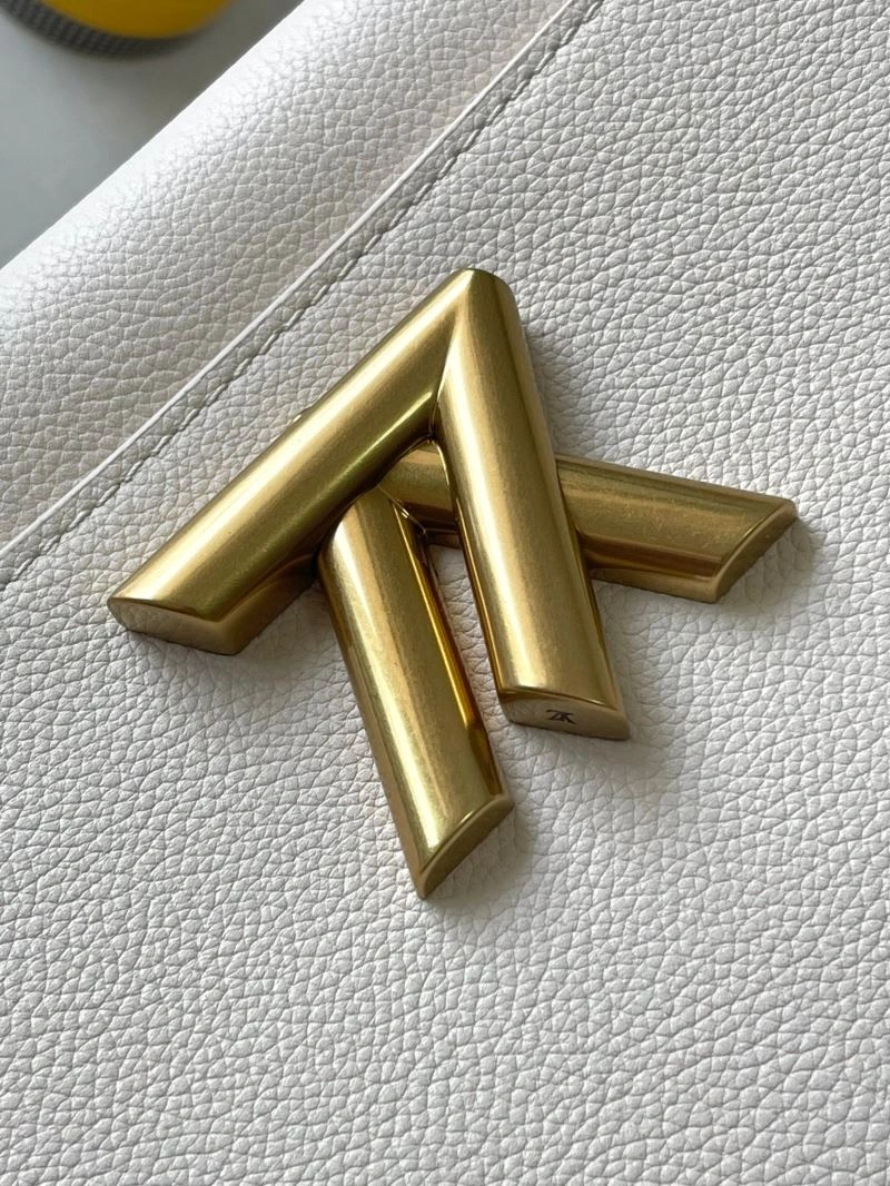 SmoothTexture Louis Vuitton Twist Bags 93395