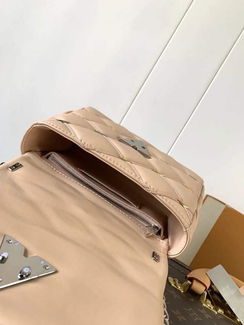 Trendsetting Louis Vuitton Twist Bags 43226