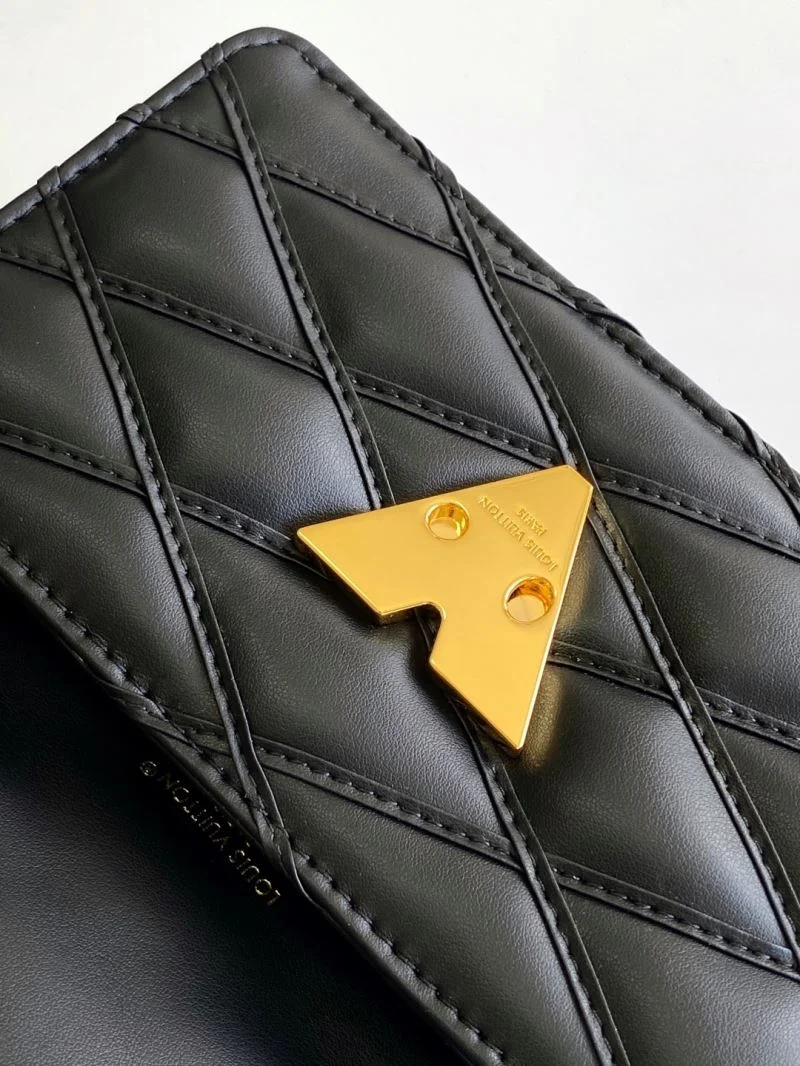 Louis Vuitton Twist Bags FreshLook 42139