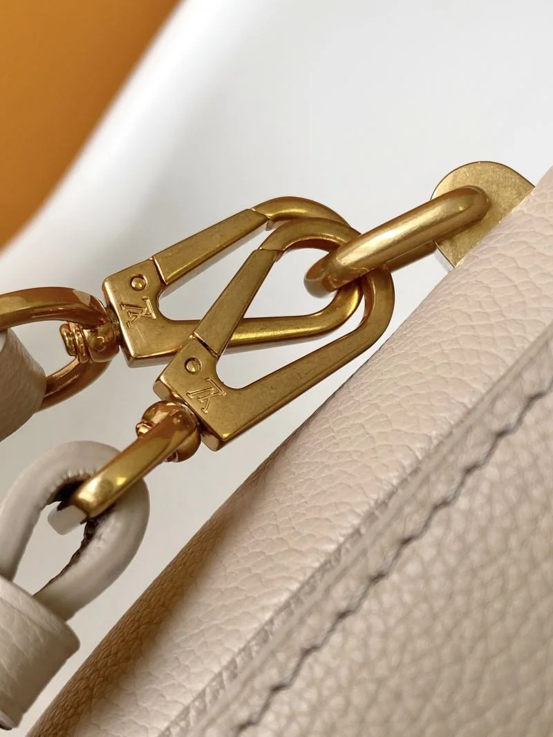 UrbanChic Louis Vuitton Twist Bags 41830