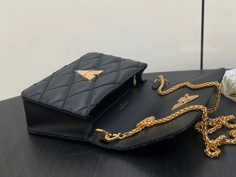 Louis Vuitton Twist Bags Elegant 41019