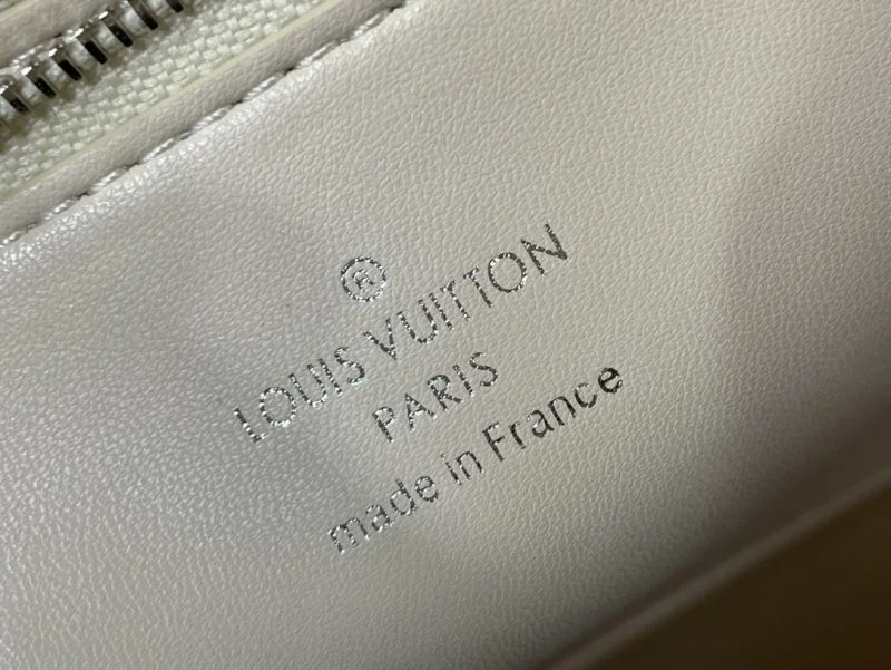 UrbanChic Louis Vuitton Twist Bags 40252