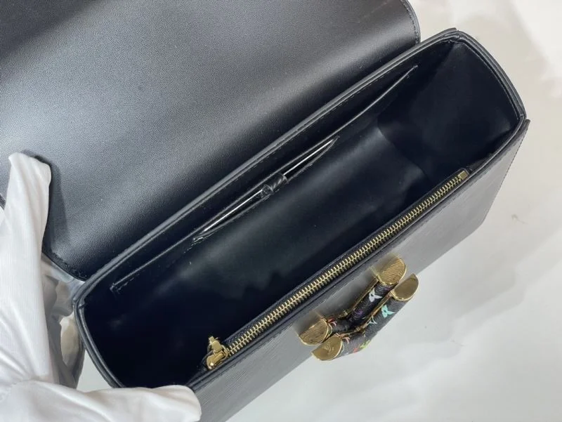 Sophisticated Louis Vuitton Twist Bags 40242