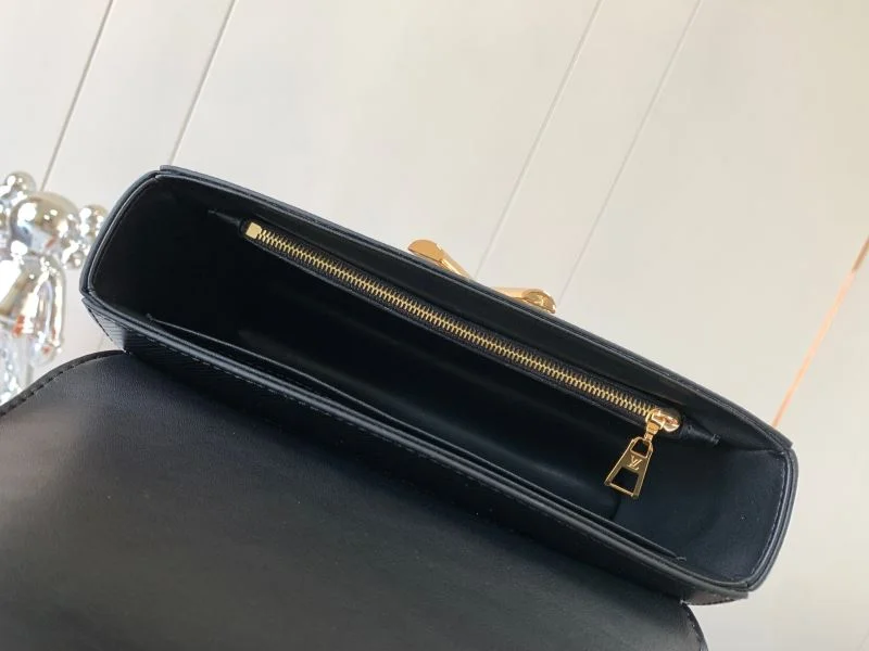Louis Vuitton Twist Bags Trendsetting 39330