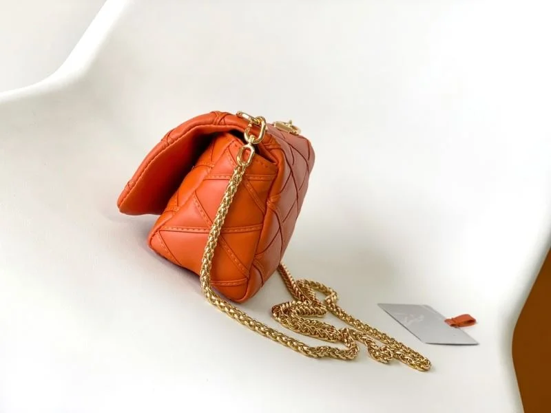 Louis Vuitton Twist Bags Bold 39040