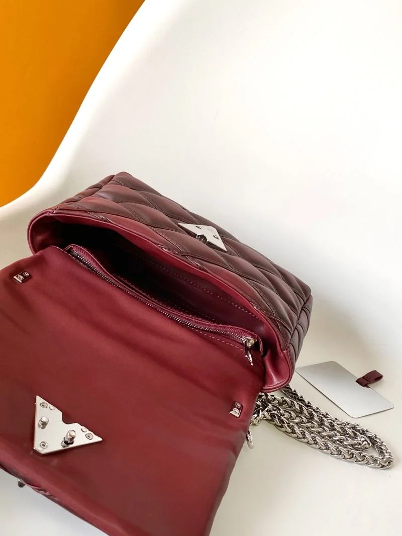 Flexible Louis Vuitton Twist Bags 39041