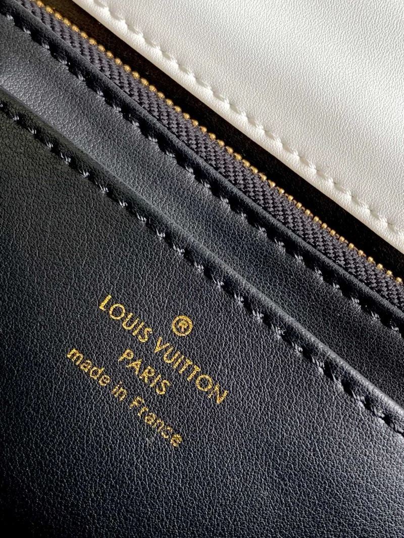 EasyCare Louis Vuitton Twist Bags 39036