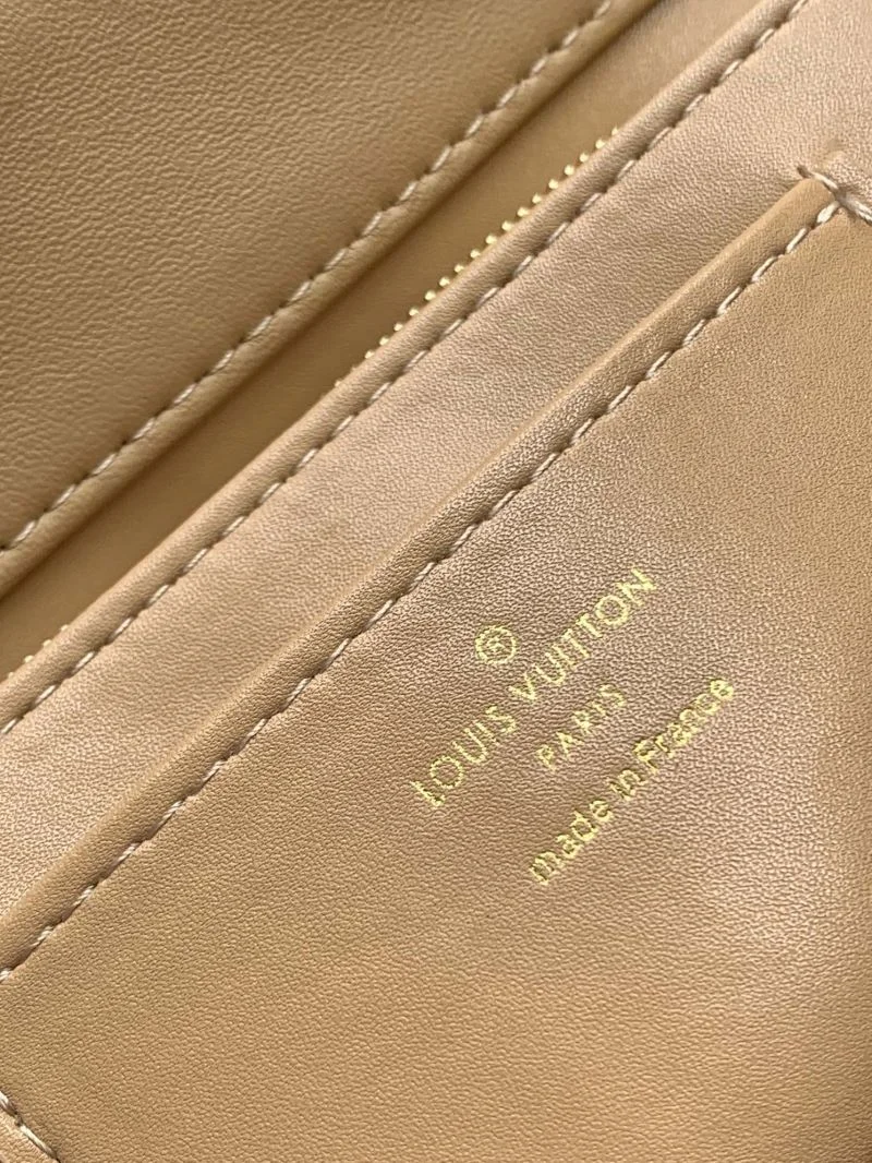 Casual Louis Vuitton Twist Bags 39046