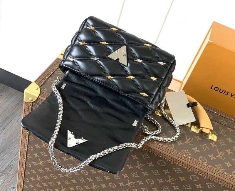 Louis Vuitton Twist Bags FreshLook 39033
