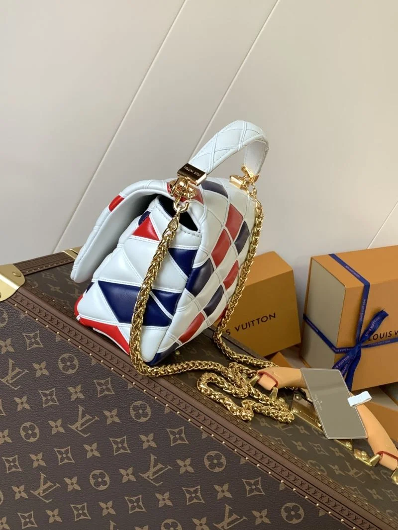 Classic Louis Vuitton Twist Bags 39016