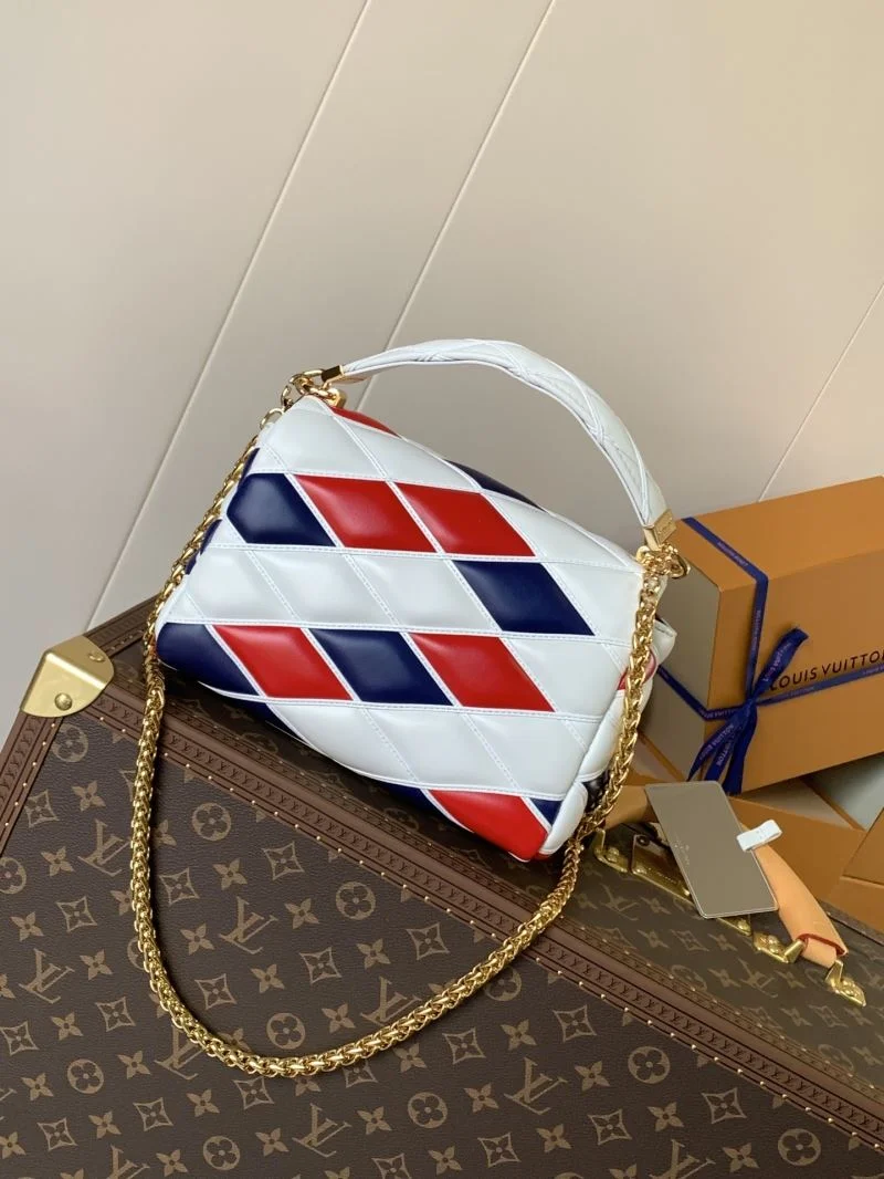 Classic Louis Vuitton Twist Bags 39016