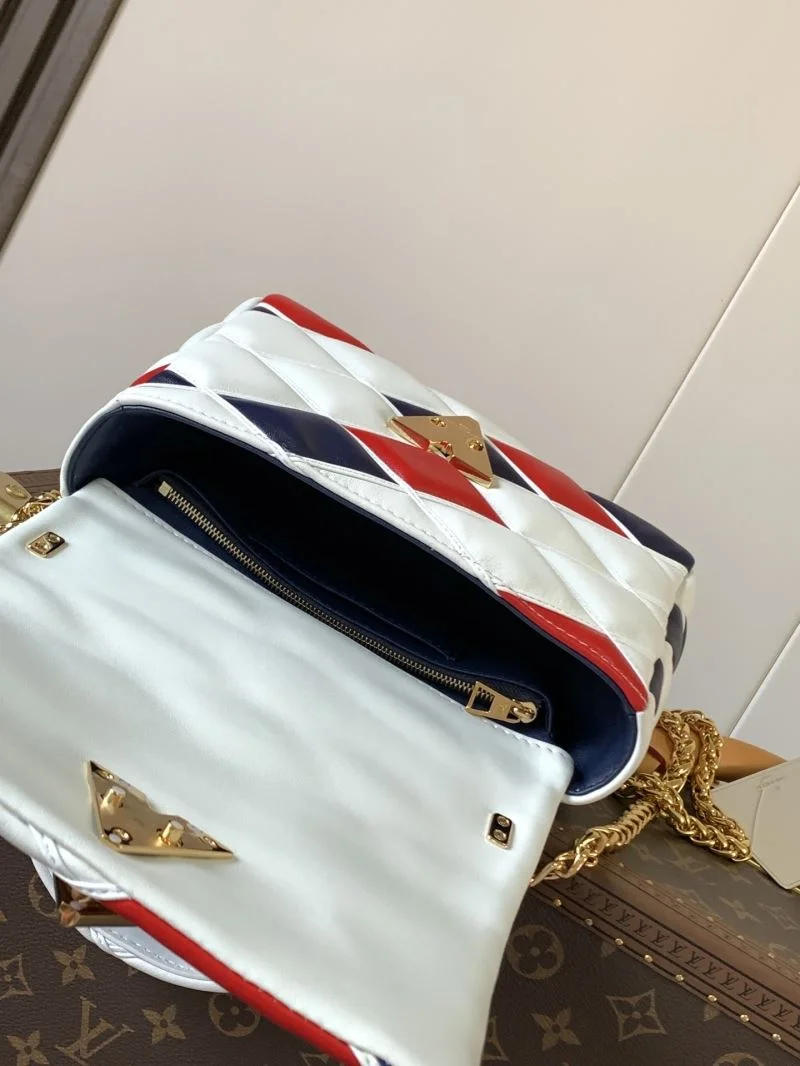 Classic Louis Vuitton Twist Bags 39016