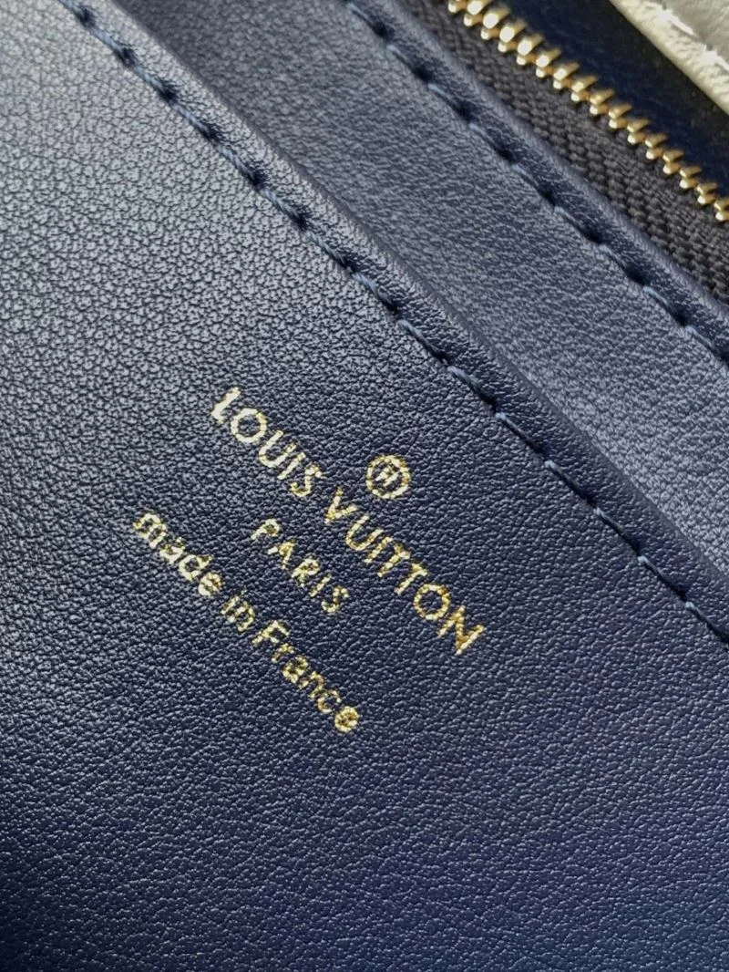 Classic Louis Vuitton Twist Bags 39016