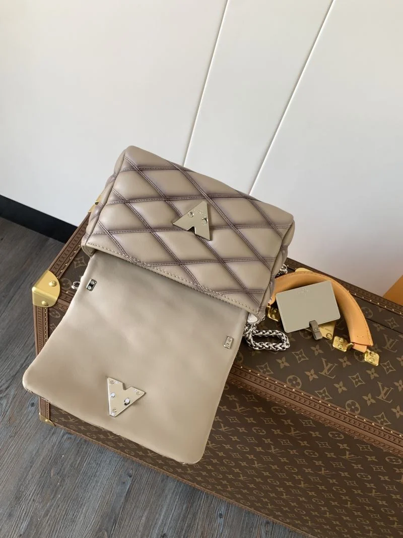 Louis Vuitton Twist Bags FashionForward 39029