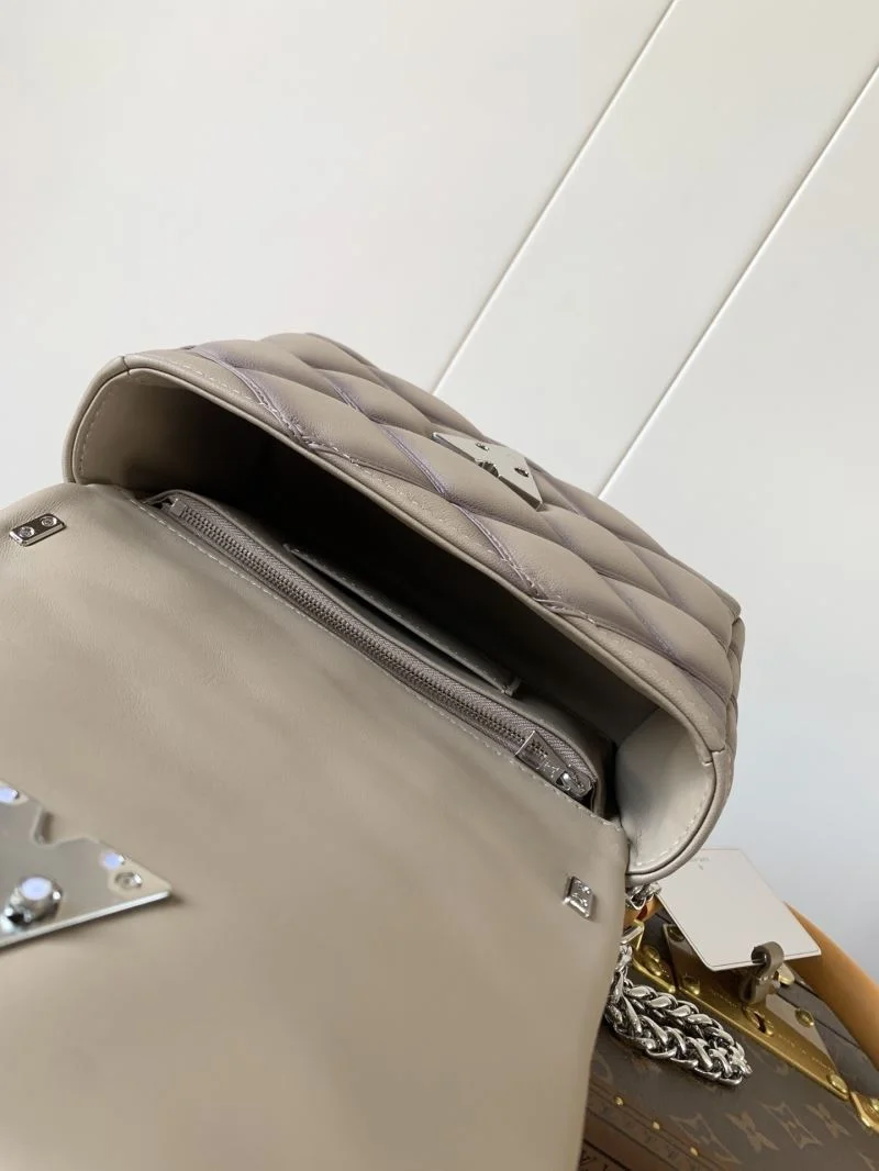 Louis Vuitton Twist Bags FashionForward 39029