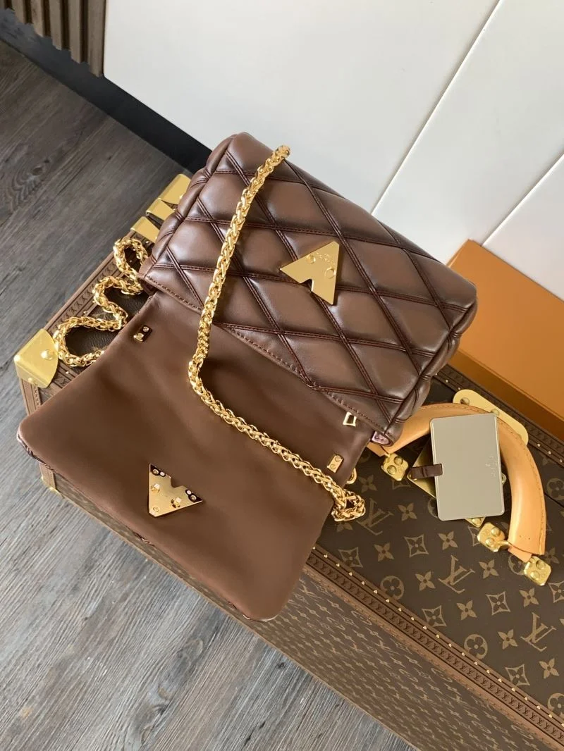 Louis Vuitton Twist Bags Vibrant 39011