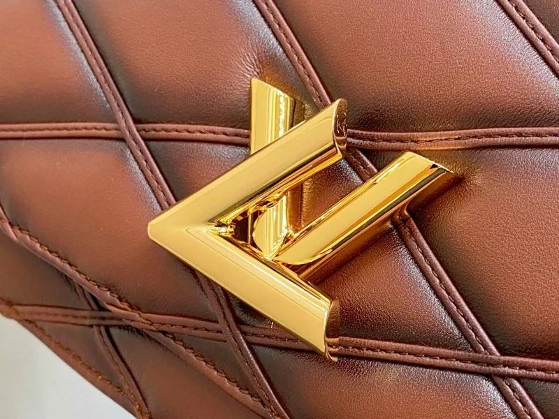 Casual Louis Vuitton Twist Bags 38716