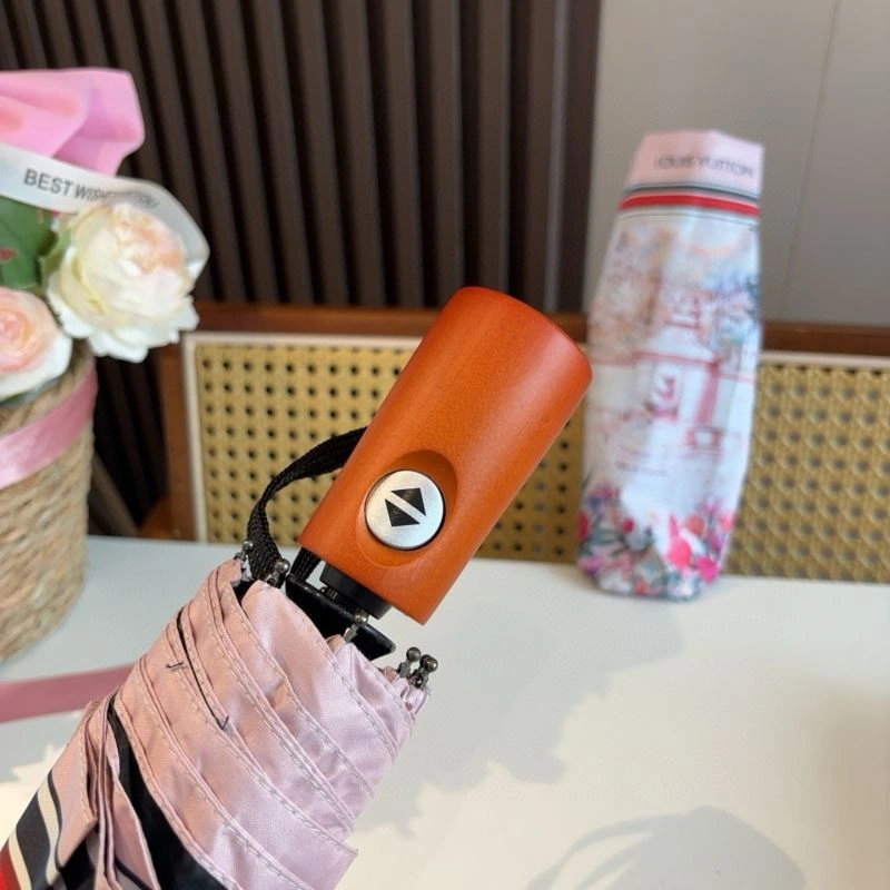 EyeCatching Louis Vuitton Umbrella 274809