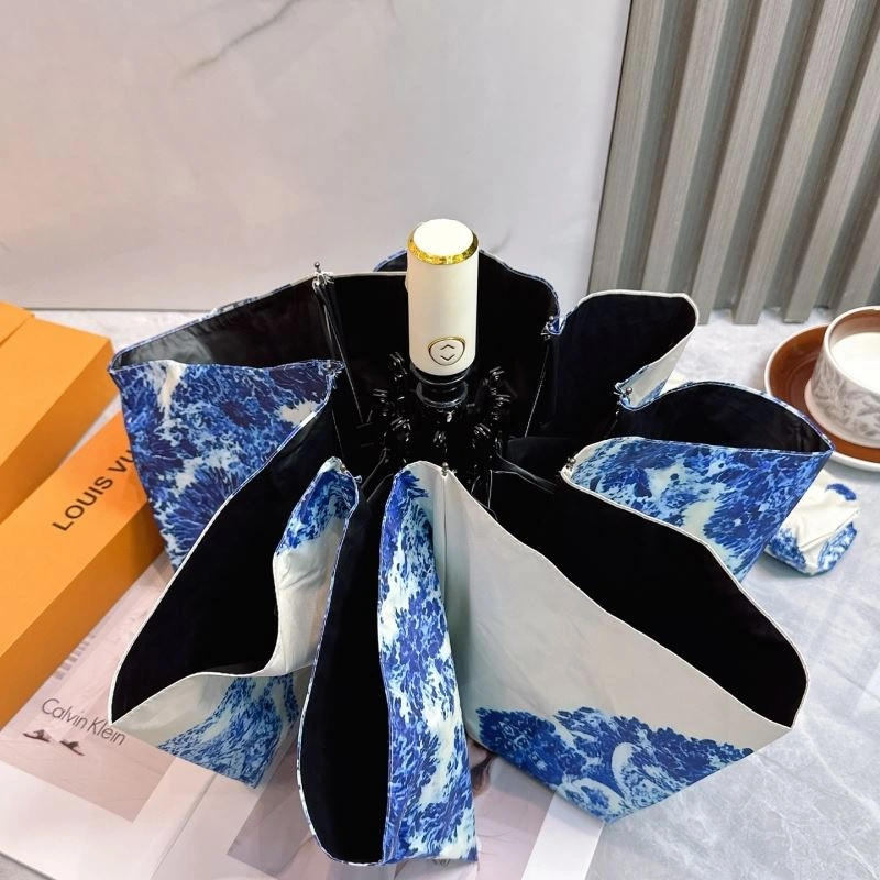 EyeCatching Louis Vuitton Umbrella 275329
