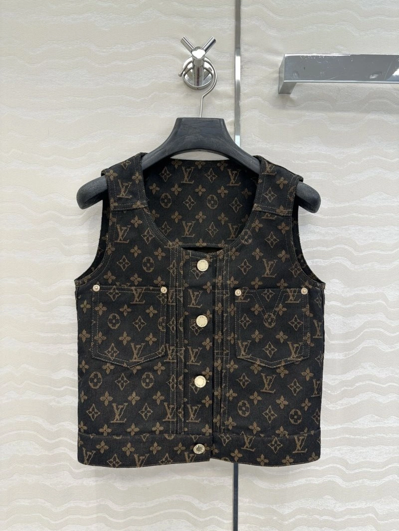 Contemporary Louis Vuitton Vest 130946