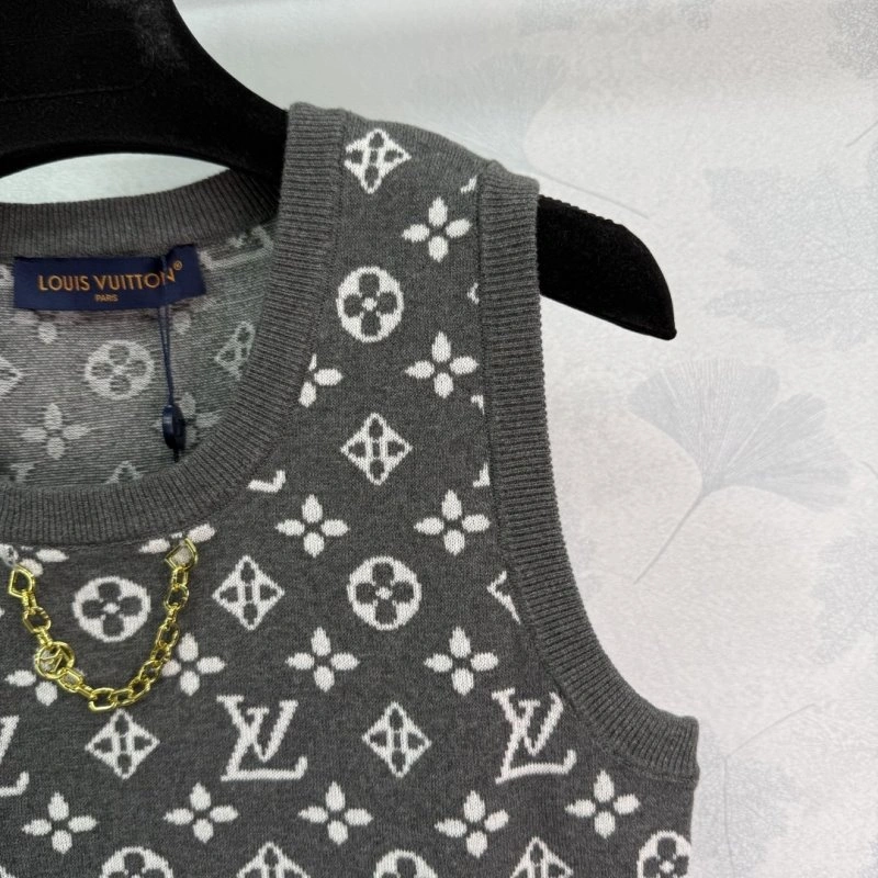 ComfortFit Louis Vuitton Vest 130940