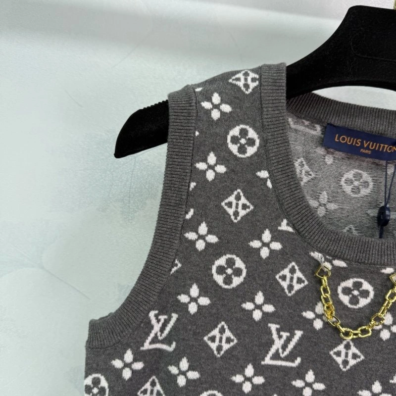 ComfortFit Louis Vuitton Vest 130940