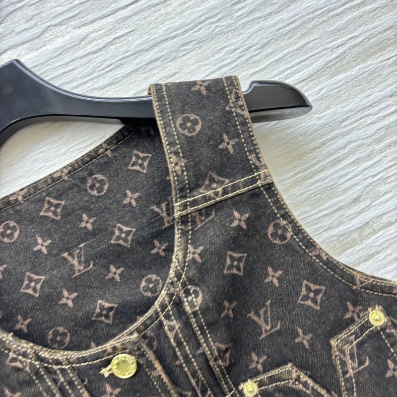 WellDesigned Louis Vuitton Vest 130926