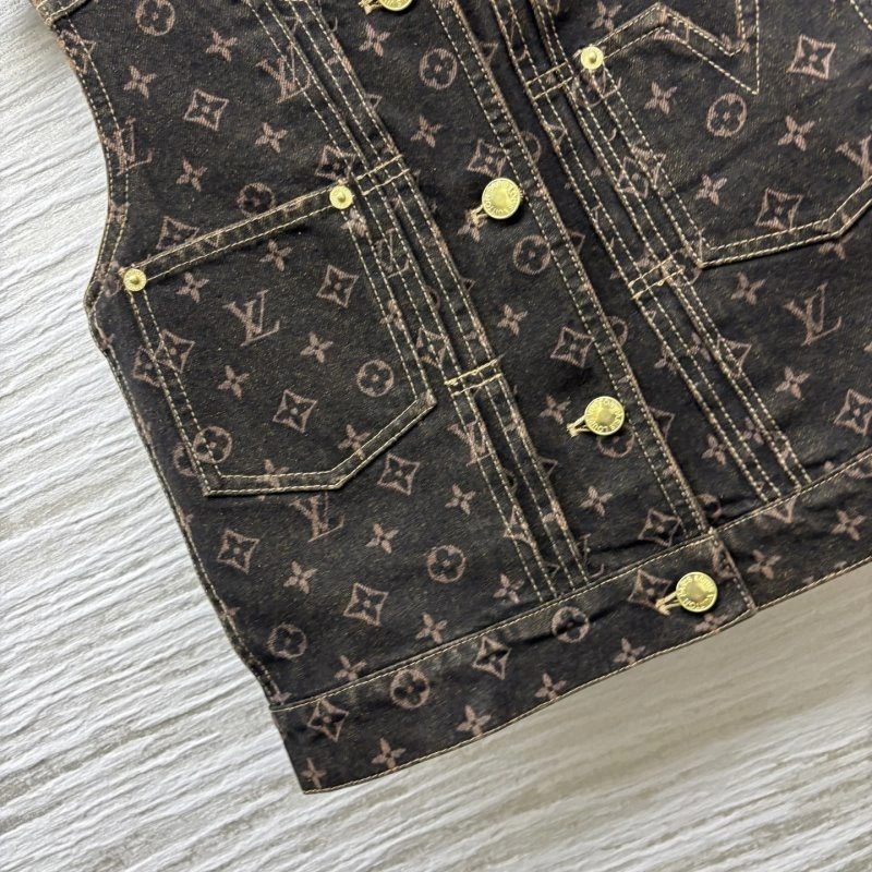 WellDesigned Louis Vuitton Vest 130926