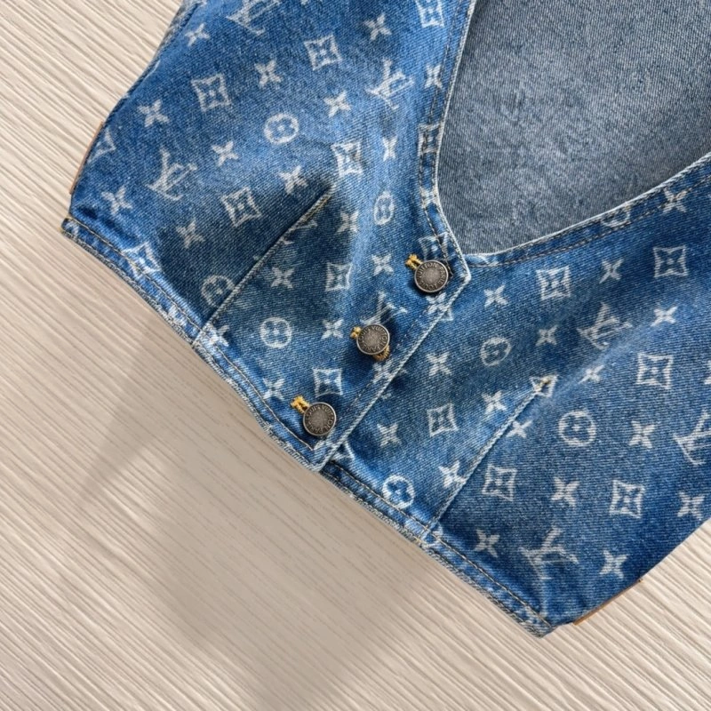 ComfortFit Louis Vuitton Vest 131510