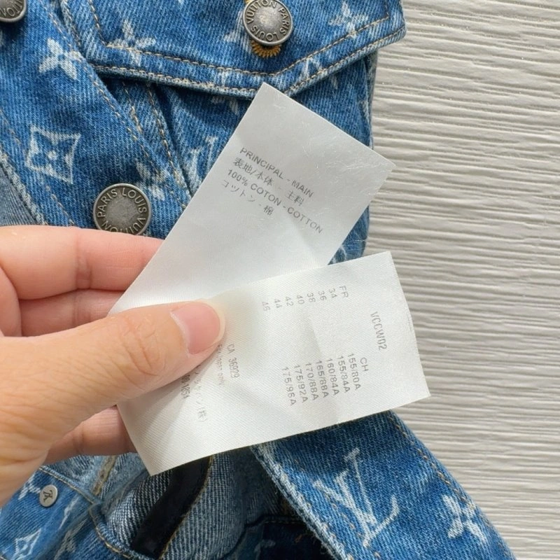Louis Vuitton Vest Neat 131503