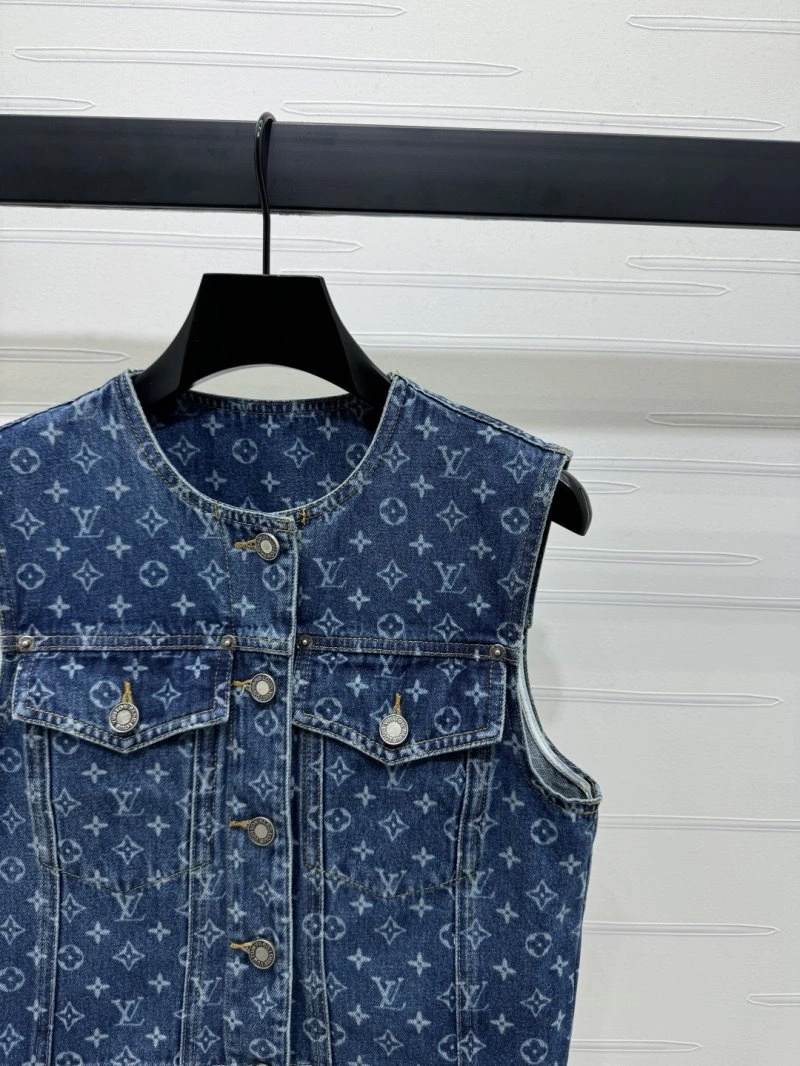 WellDesigned Louis Vuitton Vest 131502