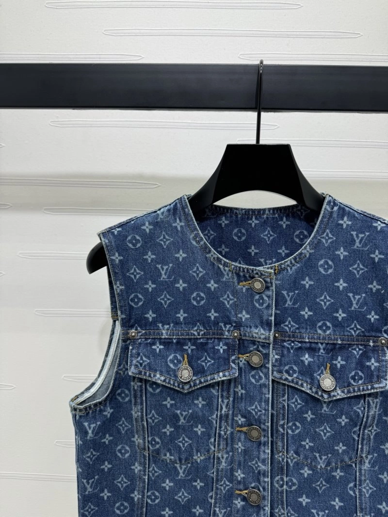 WellDesigned Louis Vuitton Vest 131502