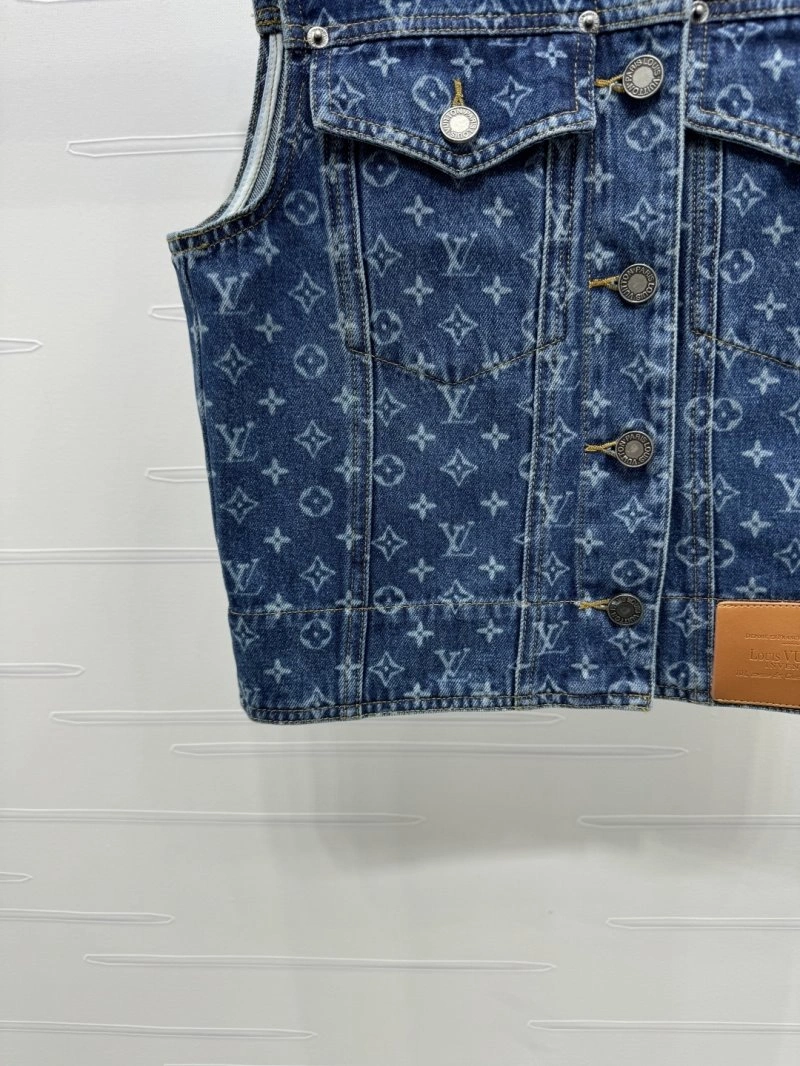 WellDesigned Louis Vuitton Vest 131502