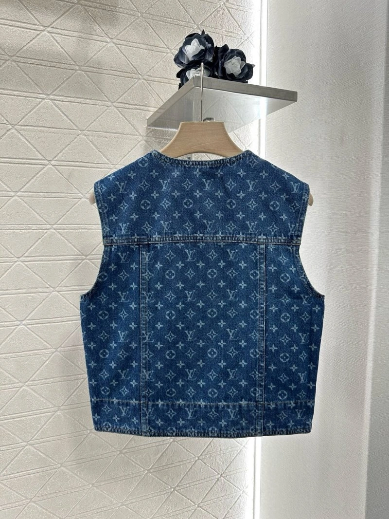 Versatile Louis Vuitton Vest 131497
