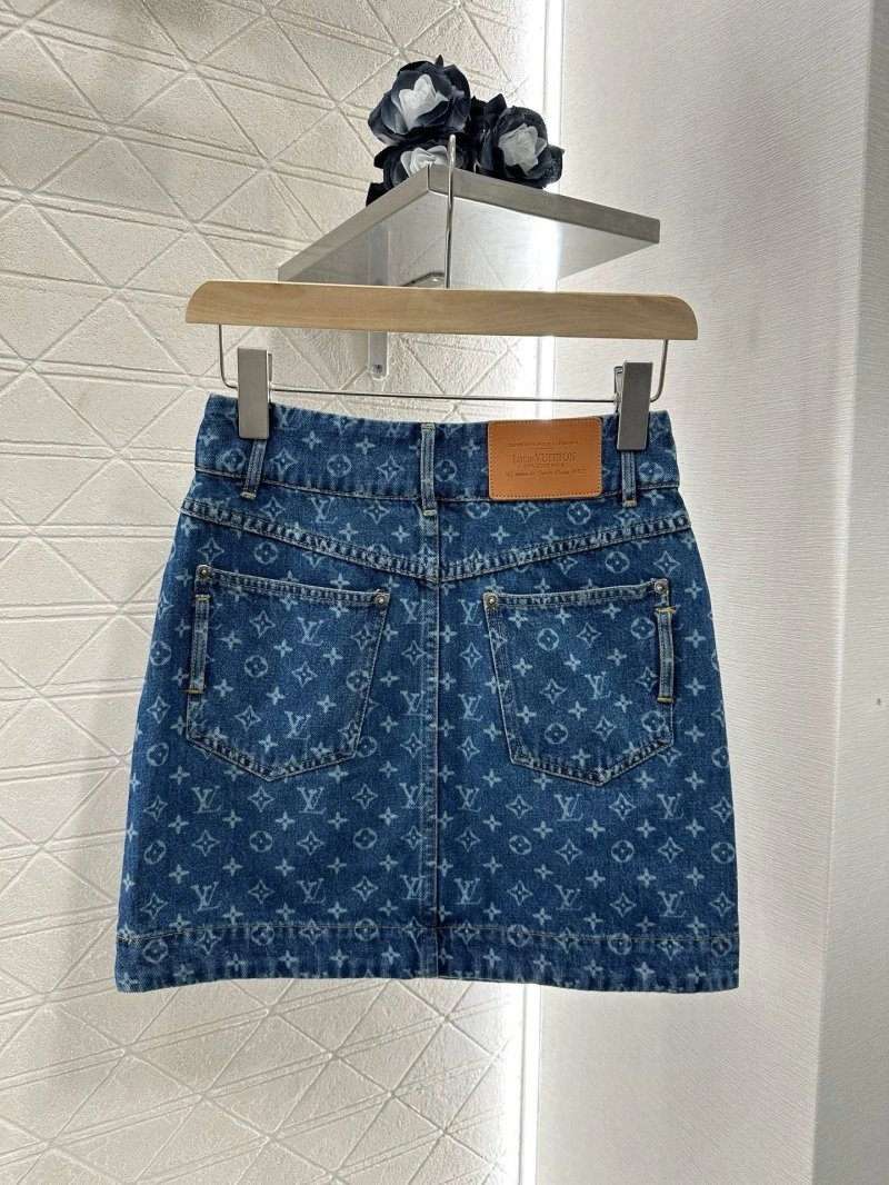 Versatile Louis Vuitton Vest 131497