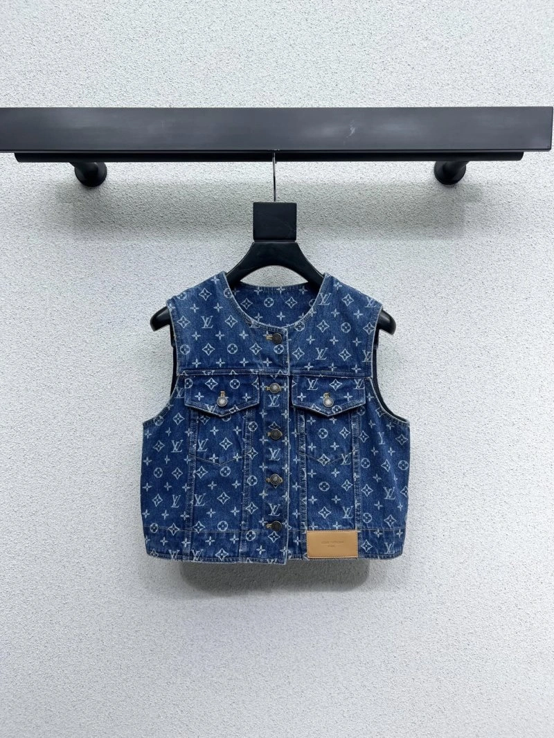 TechFriendly Louis Vuitton Vest 131489