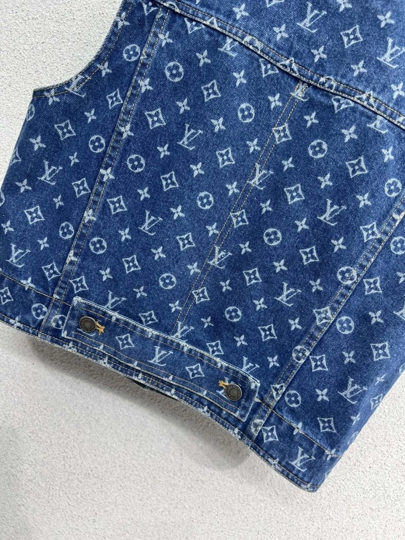TechFriendly Louis Vuitton Vest 131489