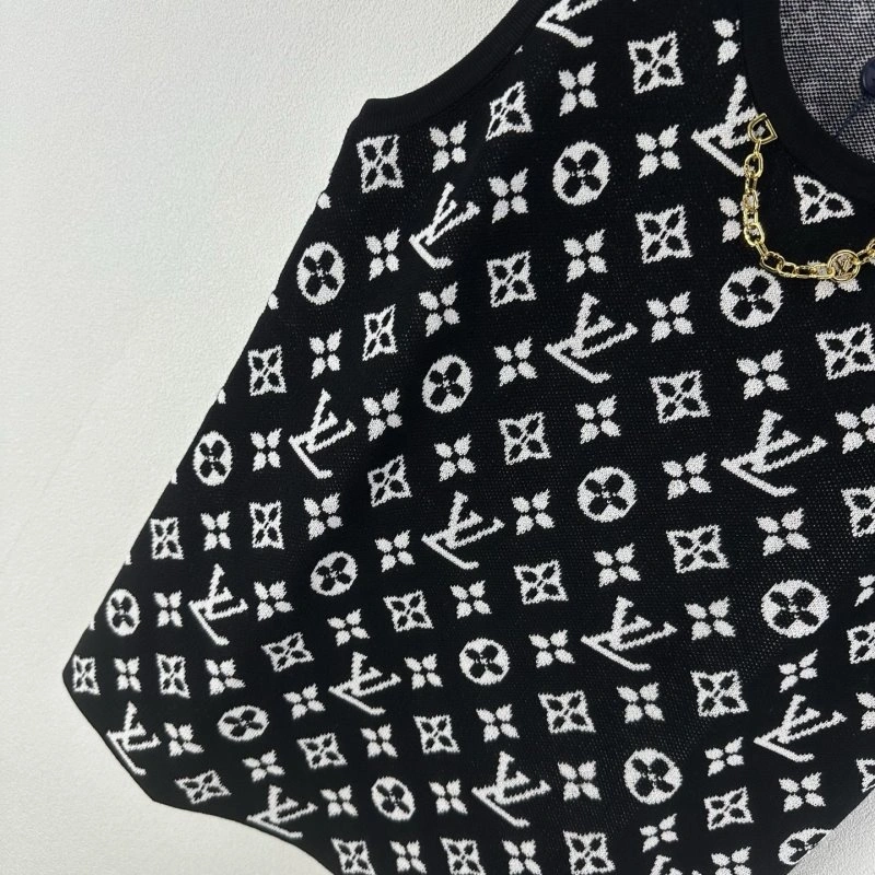 Louis Vuitton Vest Comfortable 130402