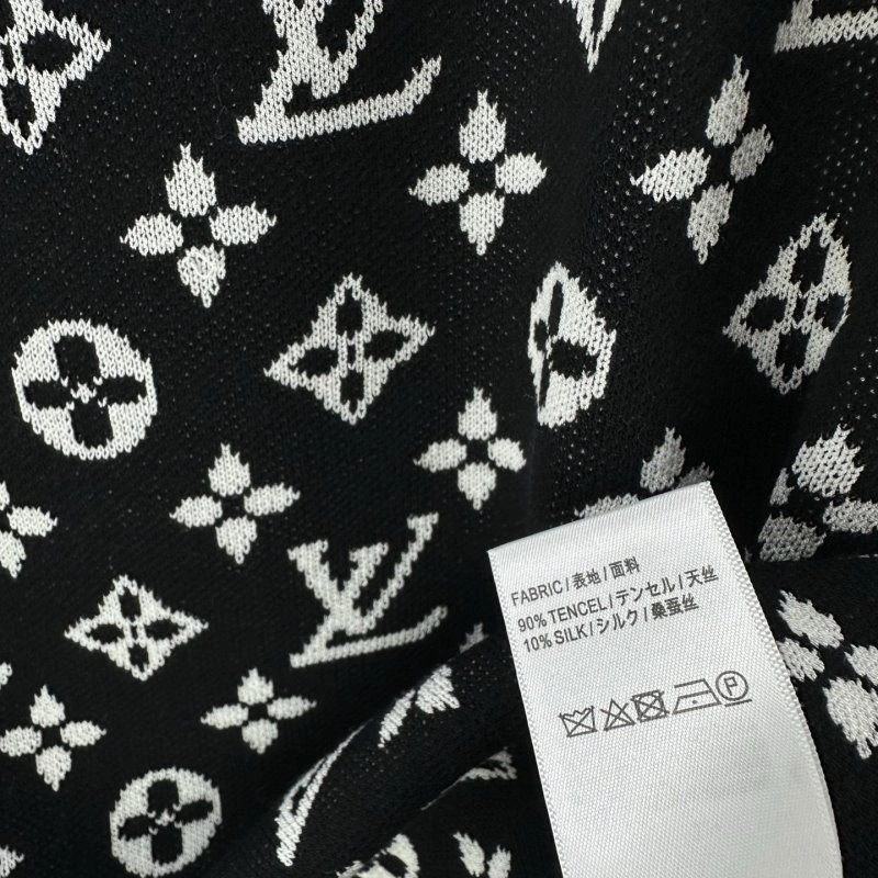 Louis Vuitton Vest Comfortable 130402