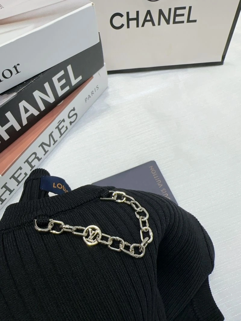 Timeless Louis Vuitton Vest 130397