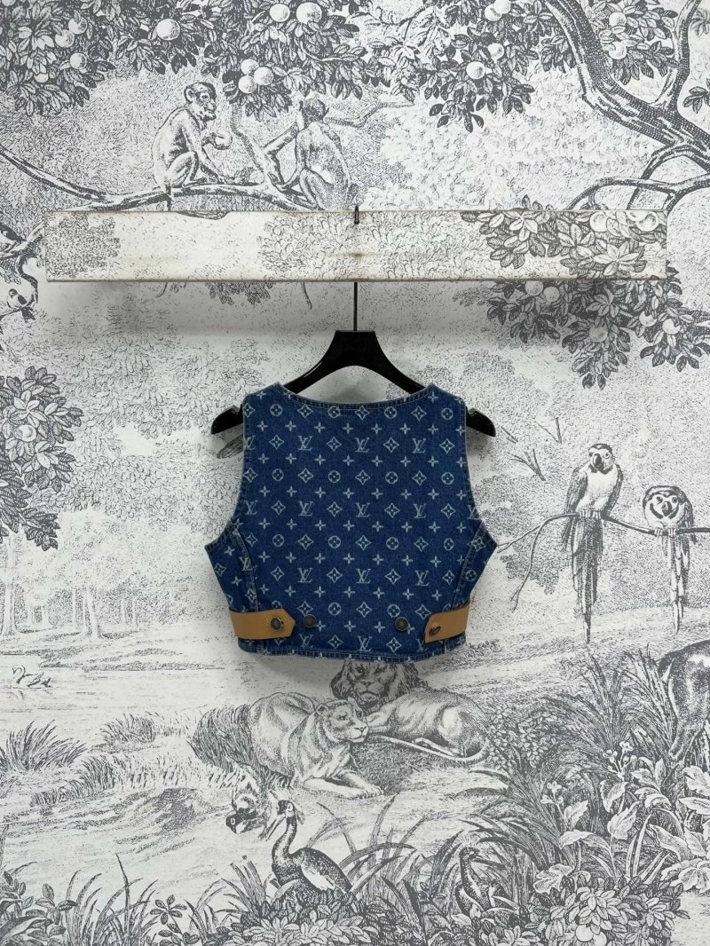 Timeless Louis Vuitton Vest 130387