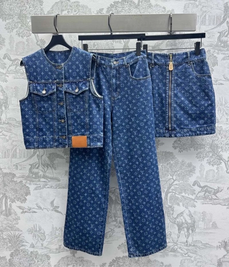Louis Vuitton Vest ModernLook 130380