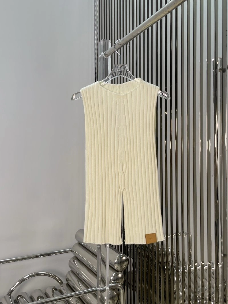 Unisex Louis Vuitton Vest 130375