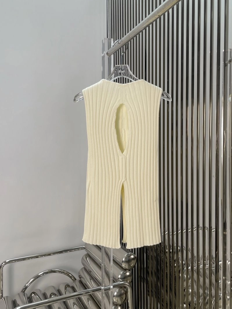 Unisex Louis Vuitton Vest 130375