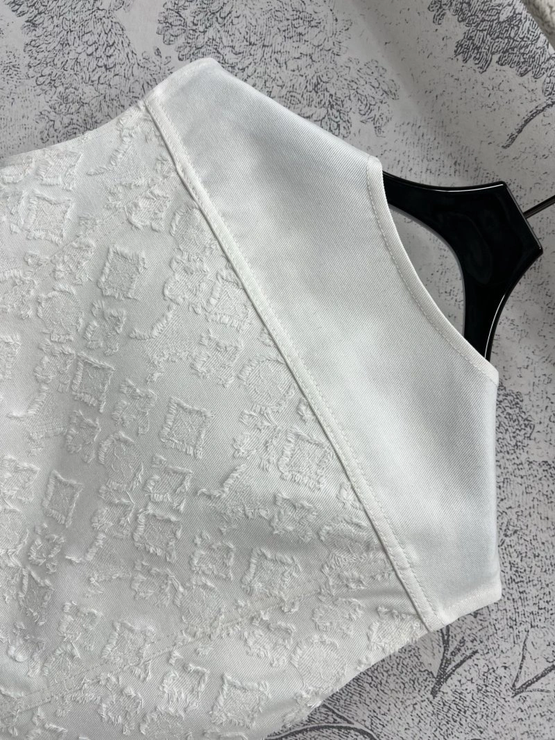 Unique Louis Vuitton Vest 130384