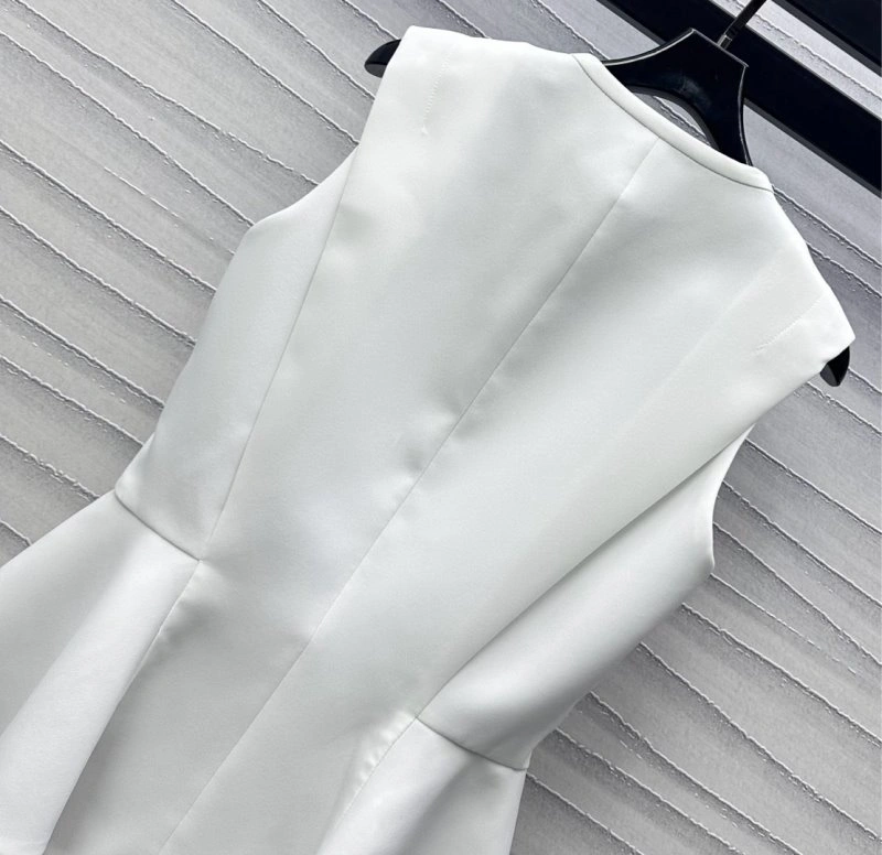 Louis Vuitton Vest MultiPurpose 130370